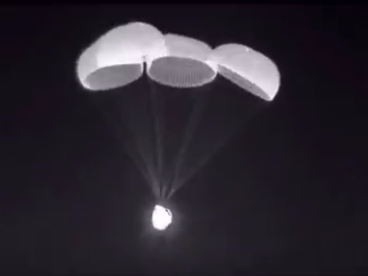 Regresa Cápsula SpaceX a la Tierra, tras siete meses de misión en la Estación Espacial Internacional