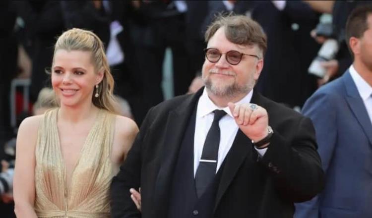 Se casa Guillermo del Toro con la guionista Kim Morgan… en secreto