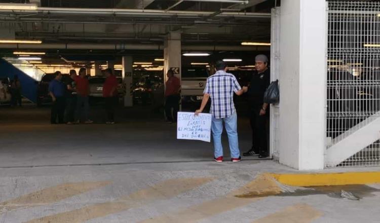 Reitera alcaldesa que revisará concesión del estacionamiento del mercado Pino Suárez