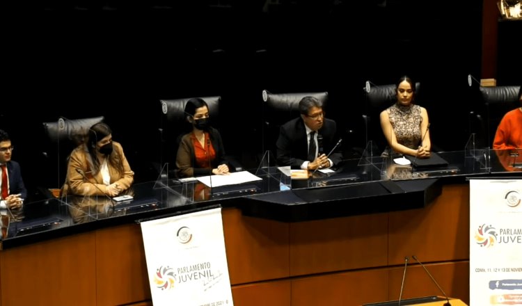 Declina Santiago Nieto participar en parlamento juvenil