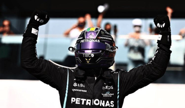 Hamilton recorta la distancia con Verstappen en la F1 al ganar el GP de Brasil