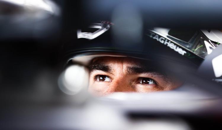 Cuestiona “Checo” Pérez “qué están haciendo” en Mercedes para ser tan rápidos