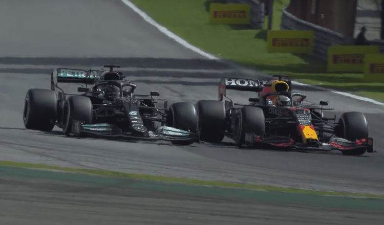 Mercedes pide que sancionen a Verstappen por maniobra contra Hamilton