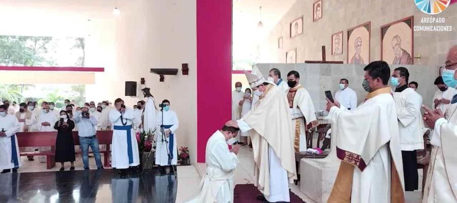 Celebra obispo de Tabasco ordenación presbiteral de seis nuevos sacerdotes