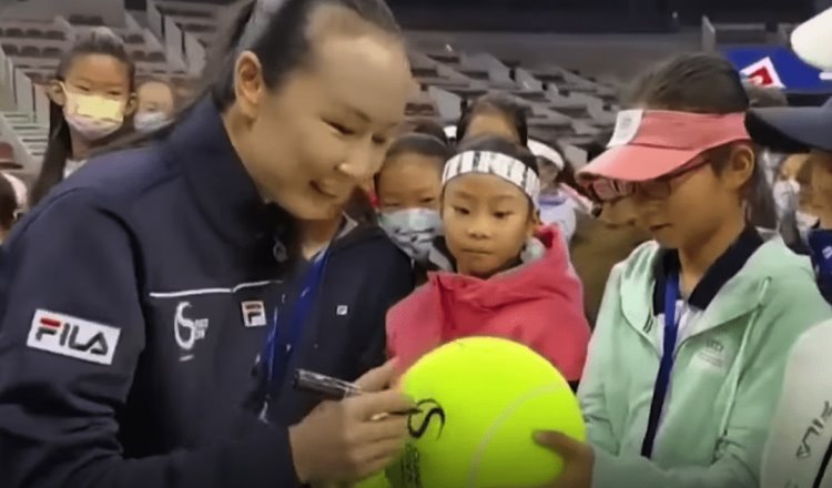 Asociación de Tenis de China critica suspensión de torneos de la WTA