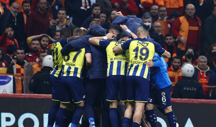 Pierde la vida aficionado del Fenerbahçe tras celebrar gol