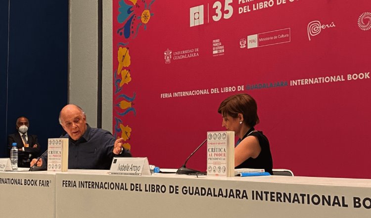 Critica Enrique Krauze a AMLO, dice que es “indigno e injusto” usar el poder para atacar a sus detractores