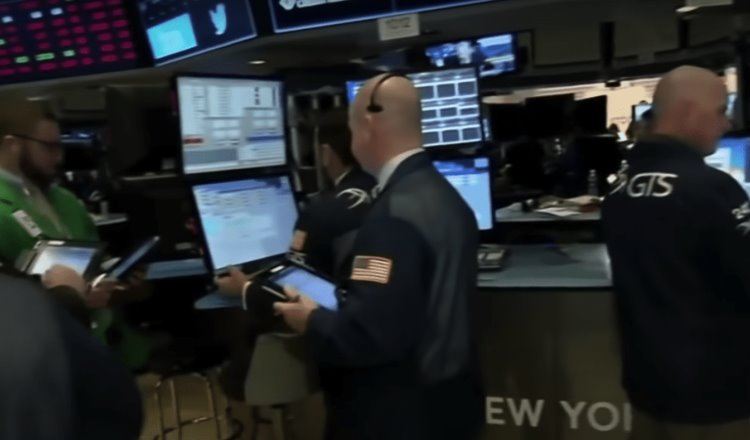 Abre Wall Street con caídas en todos sus índices, tras cifras de inflación en EE. UU.