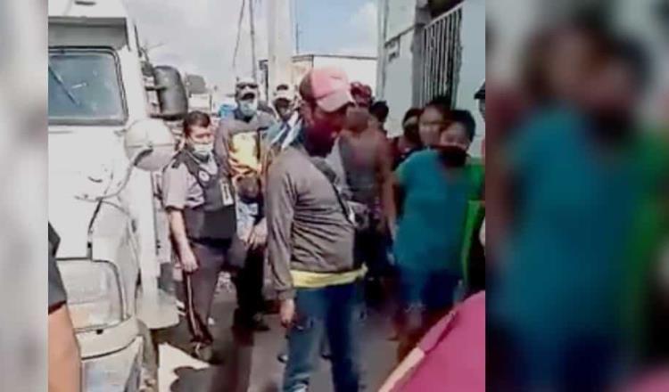 Sujeto sufre lesiones en las piernas tras ser arrastrado por camión de valores en Ocuiltzapotlán