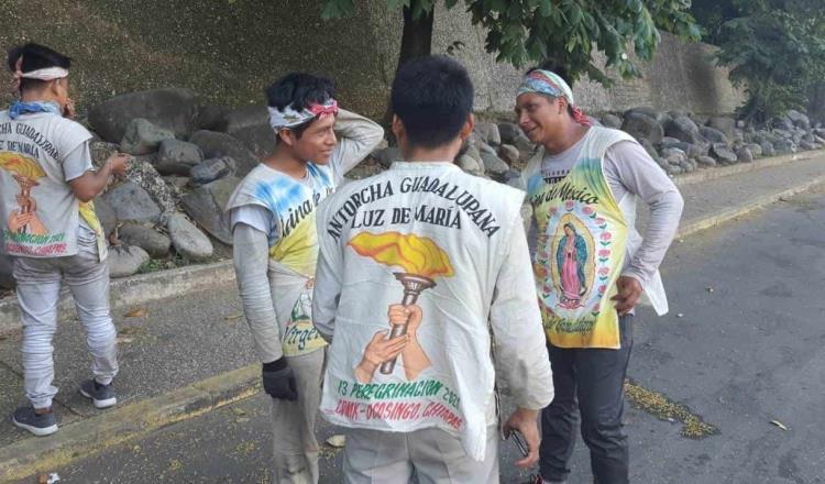 Peregrinos guadalupanos circulan por calles de Villahermosa