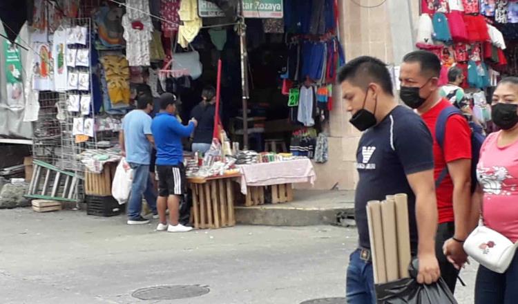 Asegura Ayuntamiento de Centro que vendedores ambulantes de petardos sí cuentan con permisos