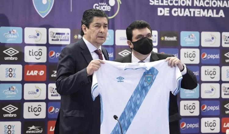 Oficializan llegada del ‘Flaco’ Tena a la Selección de Guatemala
