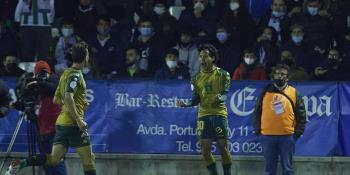 Lainez da vida al Betis con gol en la Copa del Rey