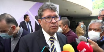 ¿Se extralimitó el INE al posponer la revocación de mandato? Esto opina Ricardo Monreal