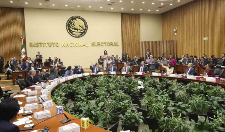 Insisten diputados de Morena, PT y PVEM que buscarán juicio político contra consejeros del INE