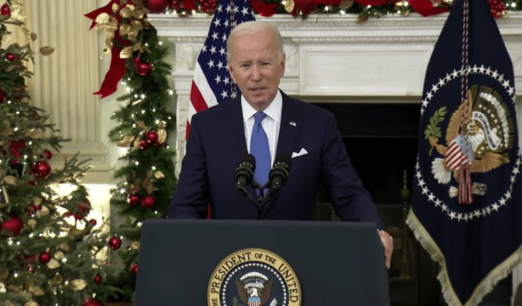 Anuncia Biden compra de 500 millones de pruebas rápidas para combatir a ómicron