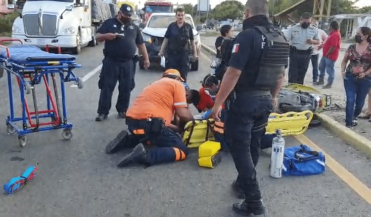Embisten a motociclista en la carretera Villahermosa-Frontera