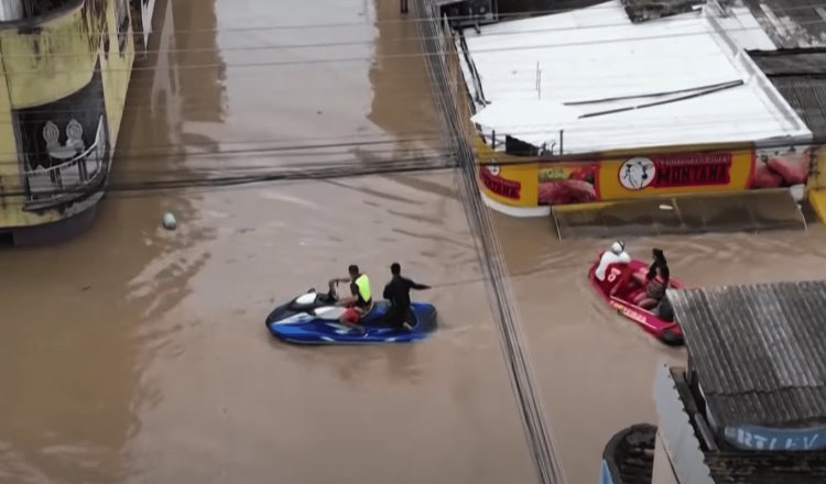 Inundaciones en Brasil dejan 20 fallecidos y casi 300 heridos