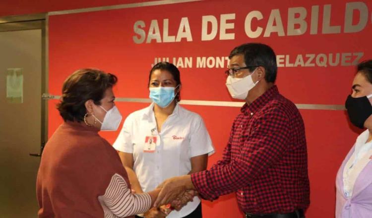 Tienda de plomería dona fondos para comprar ambulancia en Cárdenas