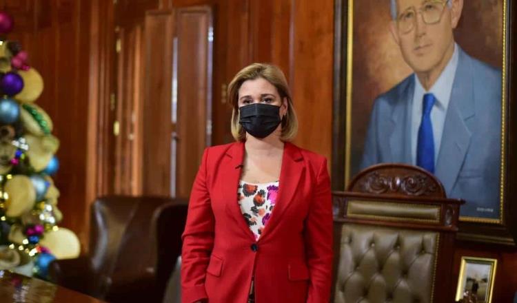 Maru Campos, gobernadora de Chihuahua, da positivo a COVID-19