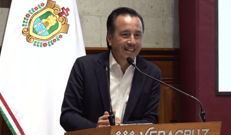 Se burla Cuitláhuac García de Comisión Especial del Senado que investiga abusos de autoridad en Veracruz