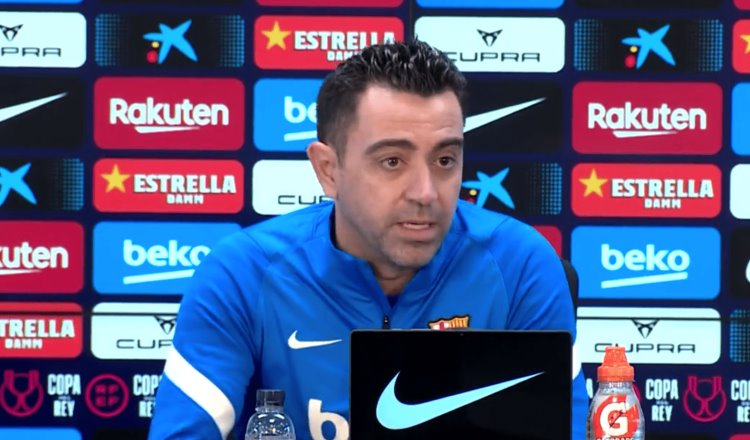 “Estamos volviendo y haciendo que el Barça reflote”: Xavi