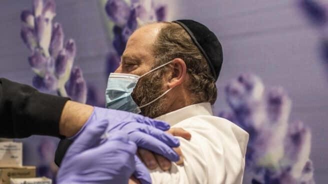 Israel sugiere una 4ta dosis de vacuna anticovid… asegura que quintuplica anticuerpos