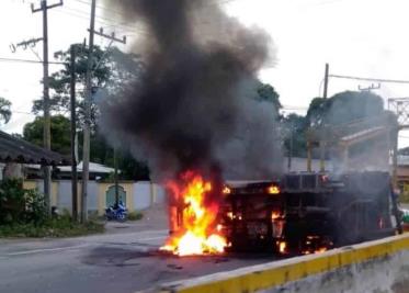 Se incendia pipa en la Villahermosa-Cárdenas