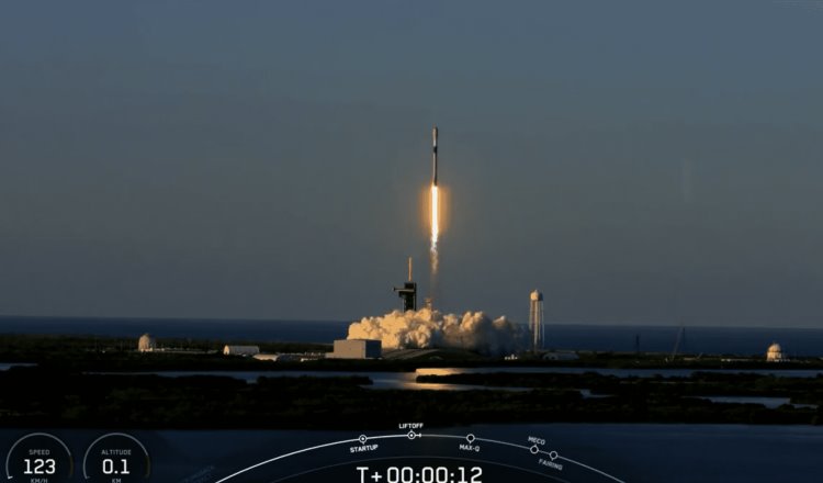 SpaceX lanza lote de satélites Starlink al espacio