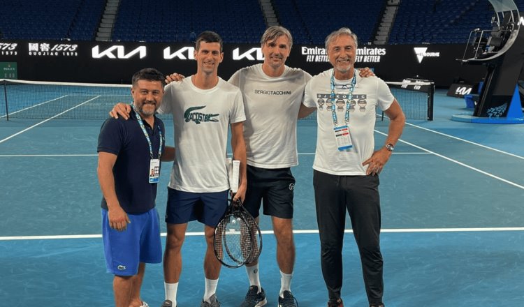 Djokovic reconoce “errores” en documentación para ingresar a Australia