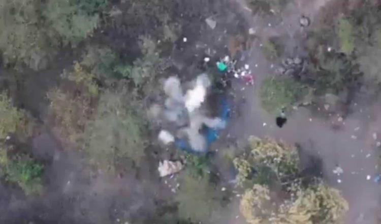 Circula video en el que presuntos integrantes del CJNG lanzan ataque con drones en Tepalcatepec