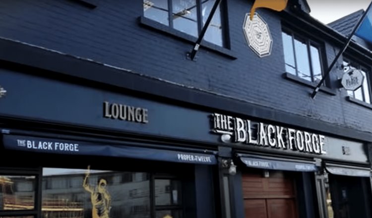 Bar de Conor McGregor es vandalizado en Irlanda