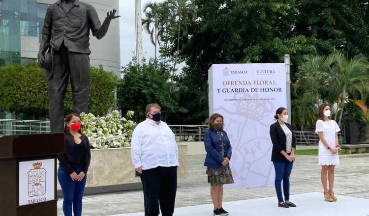 Honran en Tabasco legado de Pellicer con ofrenda floral