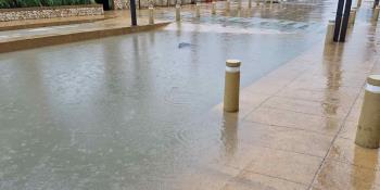 Lluvias provocan encharcamientos en malecón remodelado de Gaviotas