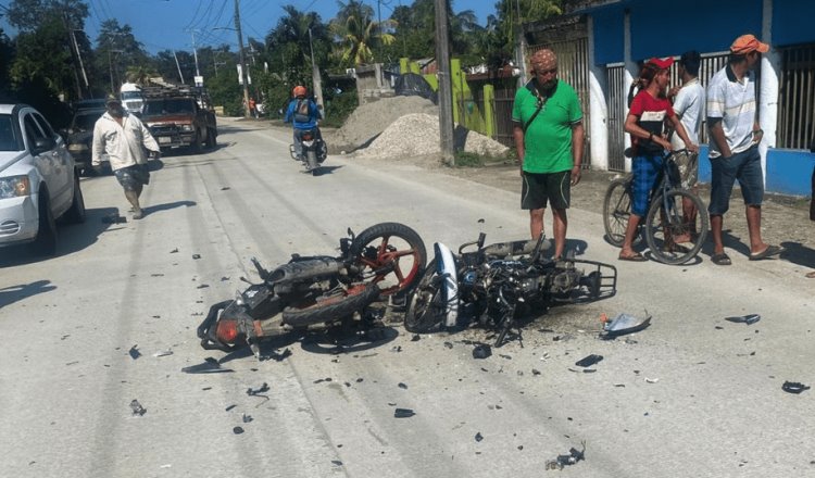 Choque entre motociclistas deja dos muertos en Paraíso