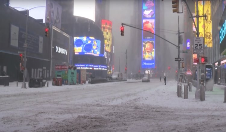 Tormenta invernal provoca en los EE. UU. la cancelación de 5 mil vuelos