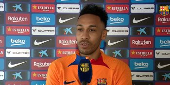 Barcelona oficializa la llegada de Aubameyang