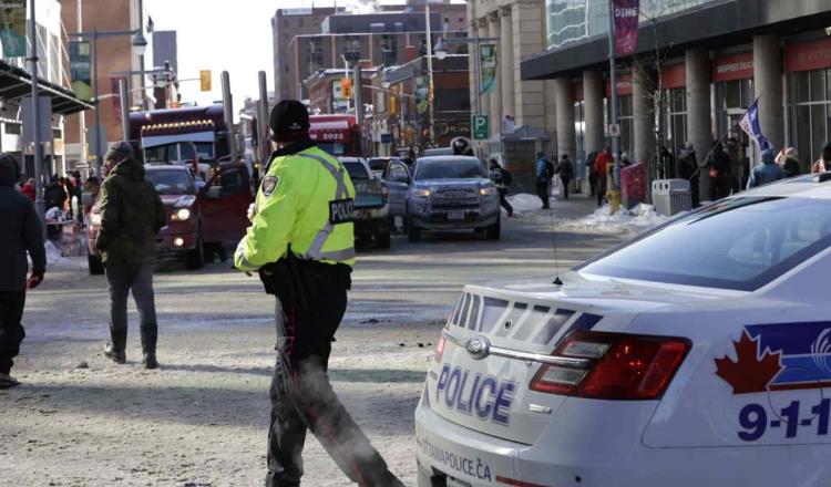 Alcalde de Ottawa declara estado de emergencia por manifestación de antivacunas