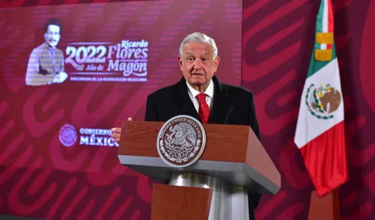 Insiste Obrador en que gobierno de EE. UU. sigue financiando a “opositores”