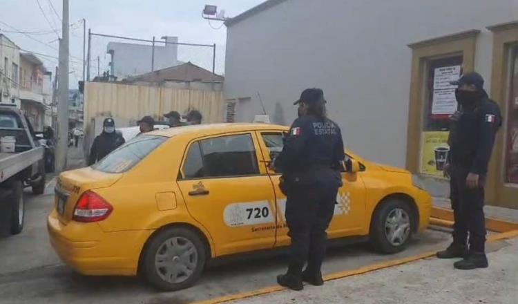 Hombre que golpeó a una vigilante es detenido… con todo y taxi