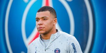 PSG ofrece 50 millones de euros anuales para convencer a Mbappé de quedarse