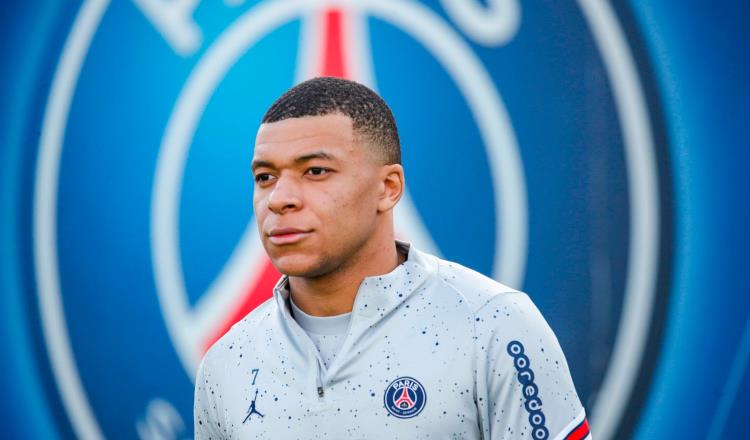 PSG ofrece 50 millones de euros anuales para convencer a Mbappé de quedarse