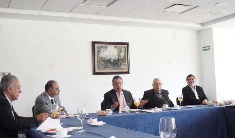 Se reúnen exgobernadores para discutir los problemas de México