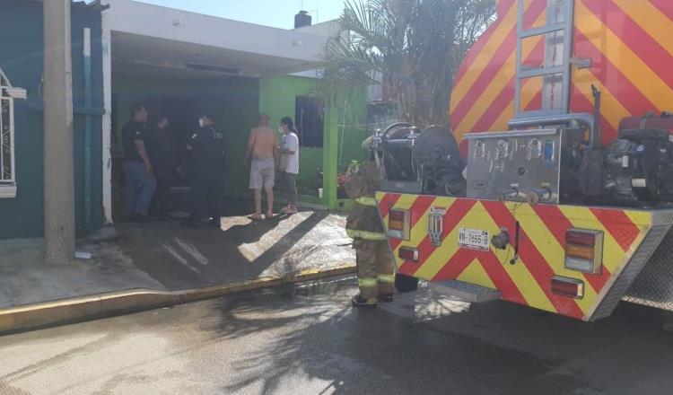 Se incendia casa en fraccionamiento La Isla; hospitalizan a dos mujeres
