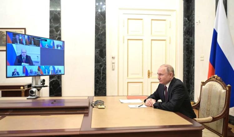 Putin llama a militares ucranianos a “tomar el poder en sus manos”