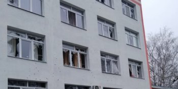 Denuncia HRW que bomba rusa mató a cuatro personas en hospital de Donetsk