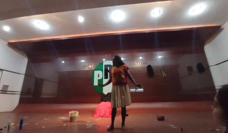 Presentan en PRI Tabasco obra de teatro sobre el transfeminicidio