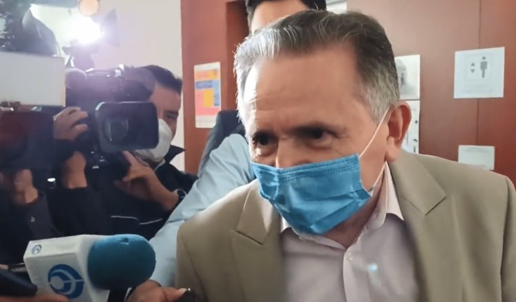 Acusan reporteros del Senado que José Luis Pech los insultó al evitar ser entrevistado