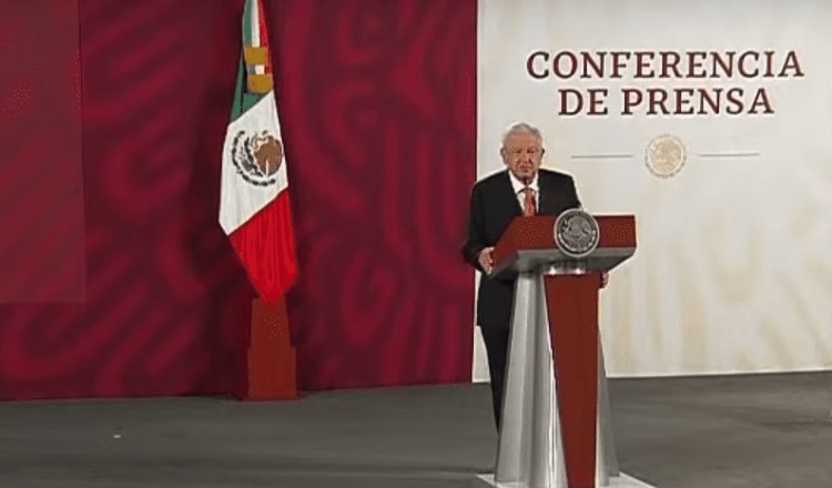 Da López Obrador espaldarazo a Gertz Manero
