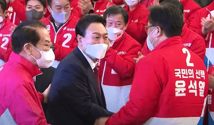 El conservador Yoon Suk-yeol gana elecciones presidenciales en Corea del Sur